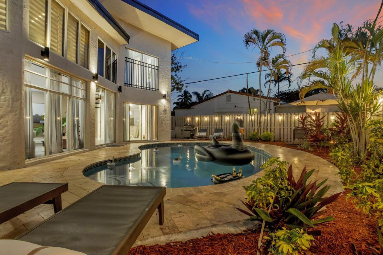 Stunning 2 Story Villa With Pool Fort Lauderdale Esterno foto