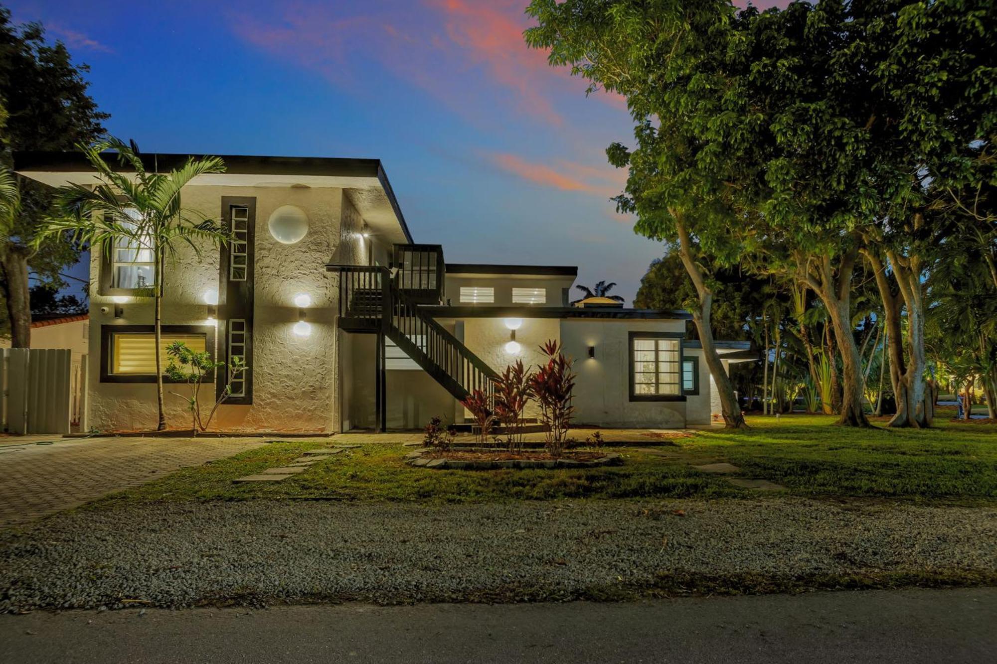 Stunning 2 Story Villa With Pool Fort Lauderdale Esterno foto