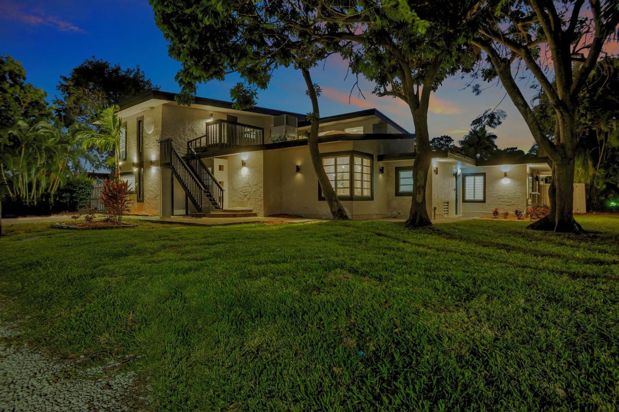 Stunning 2 Story Villa With Pool Fort Lauderdale Esterno foto